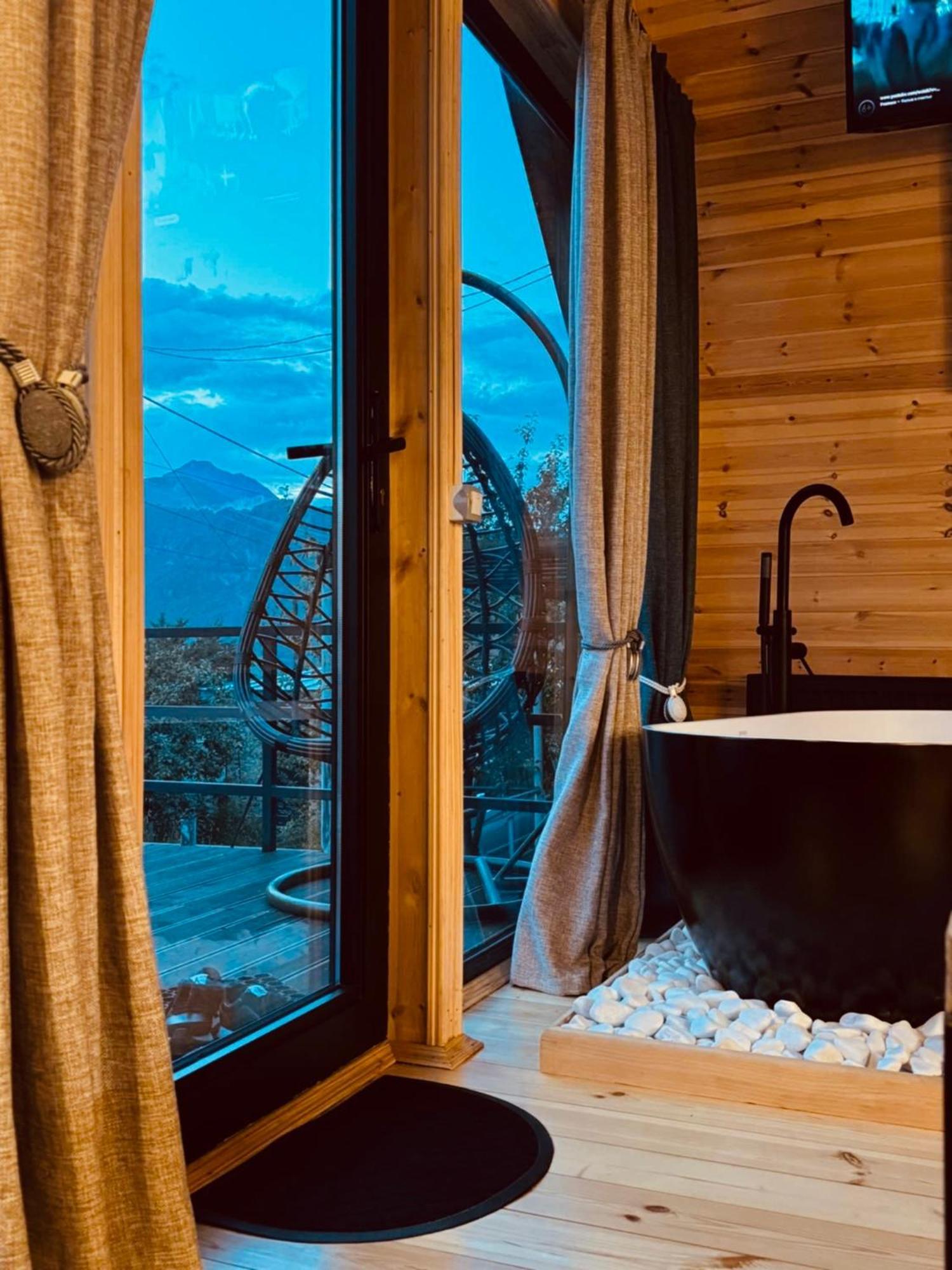 Edelweiss Cottage Kazbegi Extérieur photo