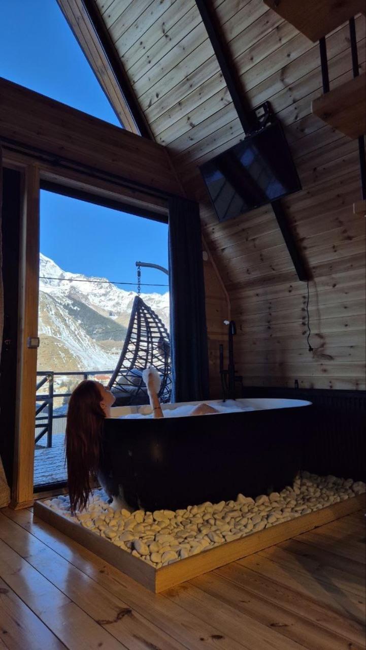 Edelweiss Cottage Kazbegi Extérieur photo
